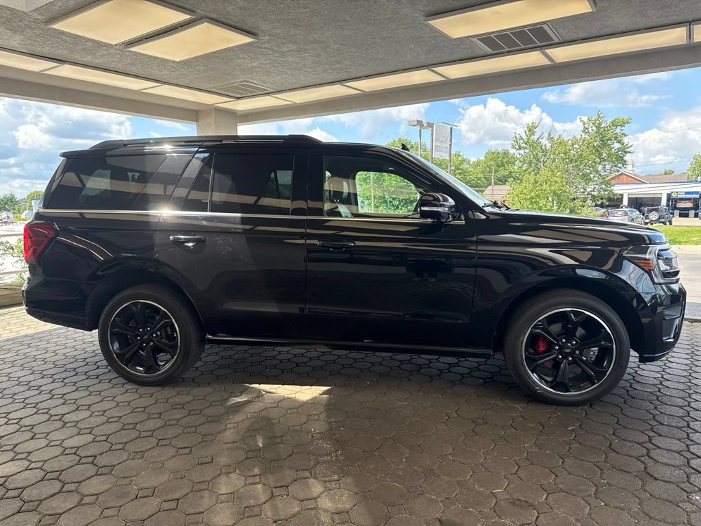 Certified 2023 Ford Expedition Limited AWD/4WD image 5