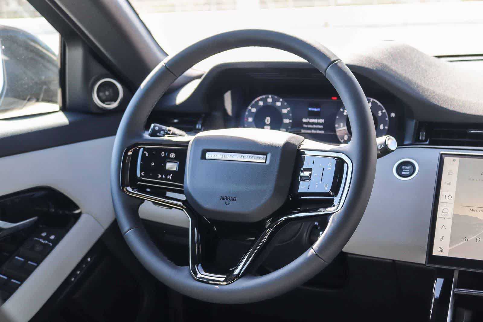 New 2026 Land Rover Range Rover Evoque Hoxton AWD/4WD image 15