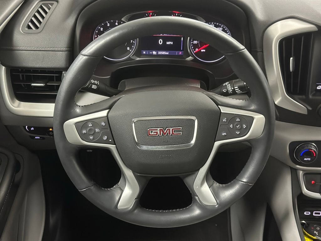 Certified 2022 GMC Terrain SLT FWD image 3