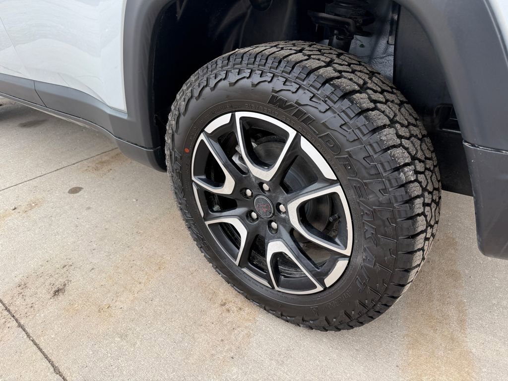 New 2026 Jeep Compass Trailhawk image 9