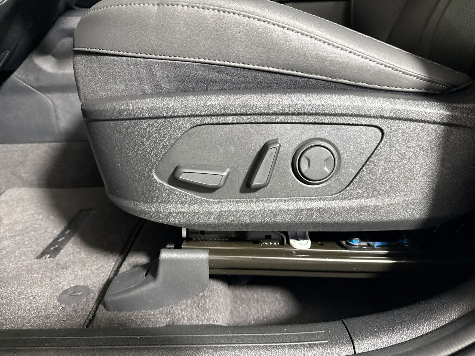 New 2026 Kia Sorento S image 14