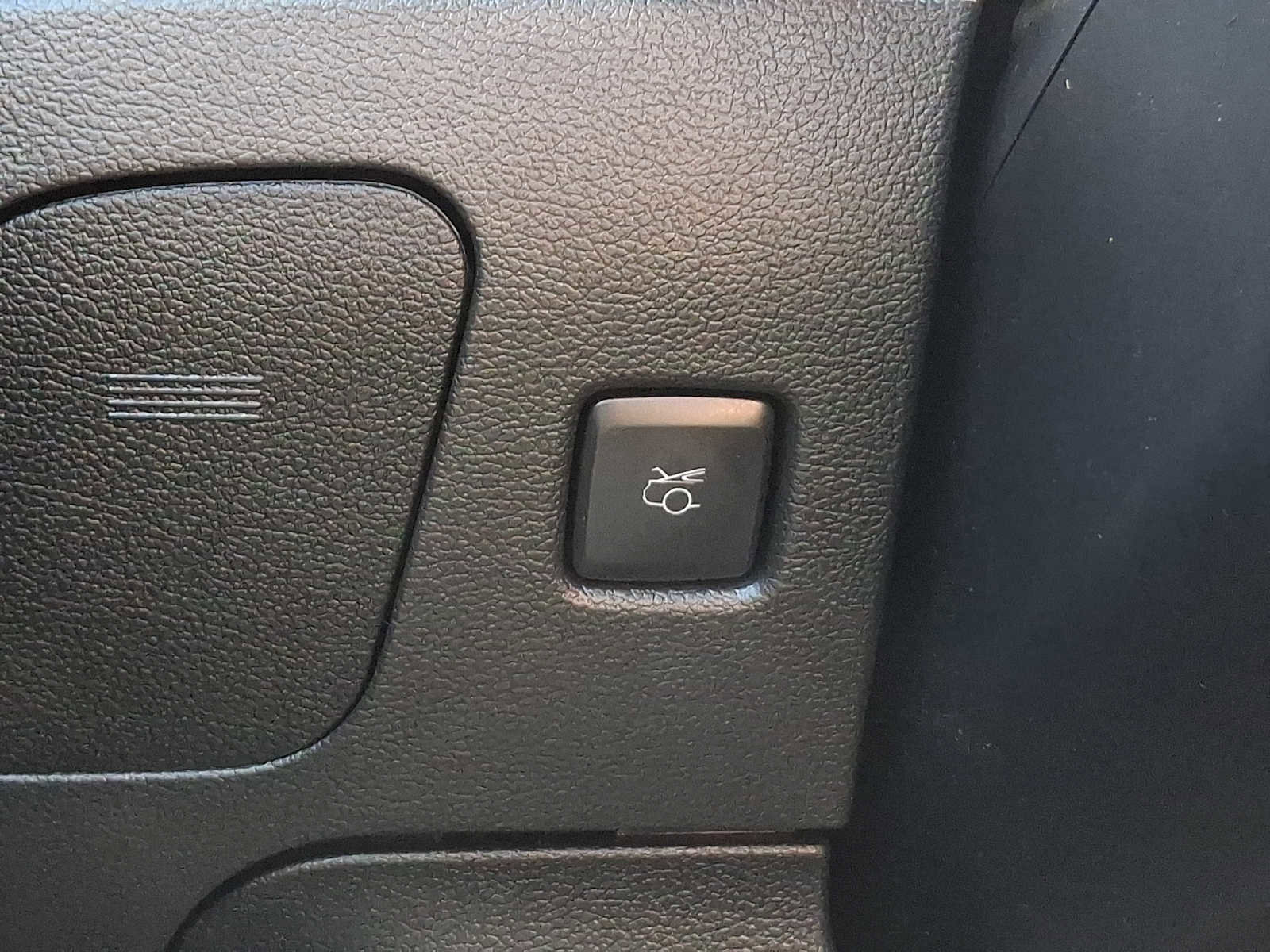 Used 2018 Ford Mustang Coupe w/ Ecoboost Performance Package image 26