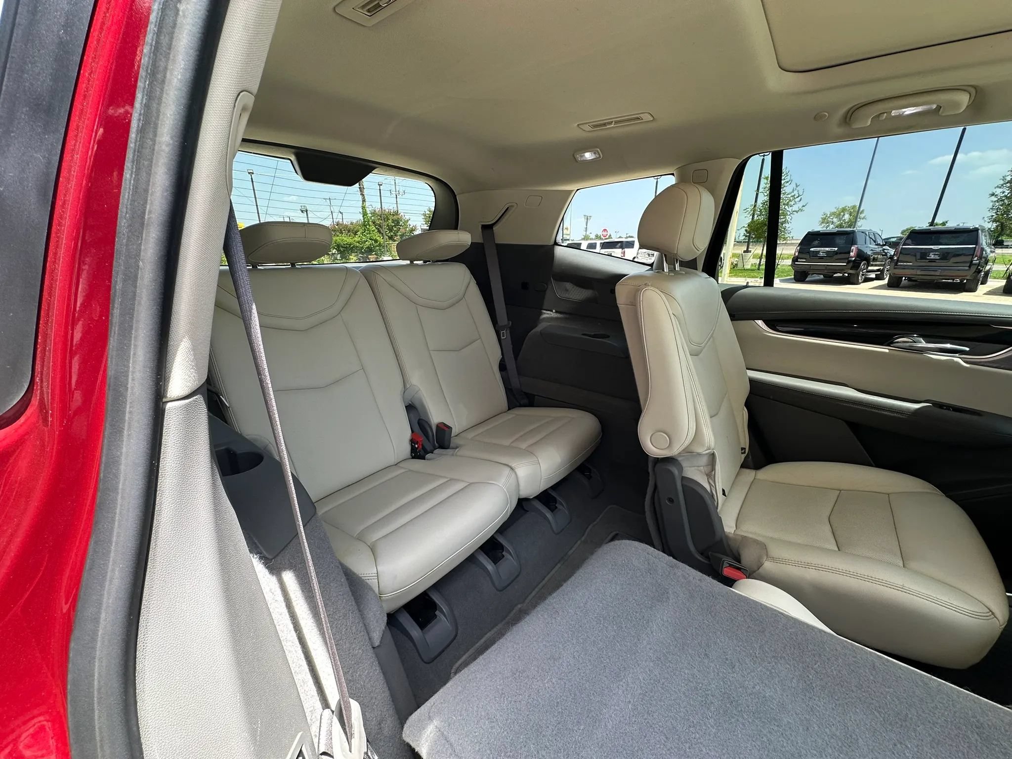 Used 2020 Cadillac XT6 Premium Luxury FWD image 22