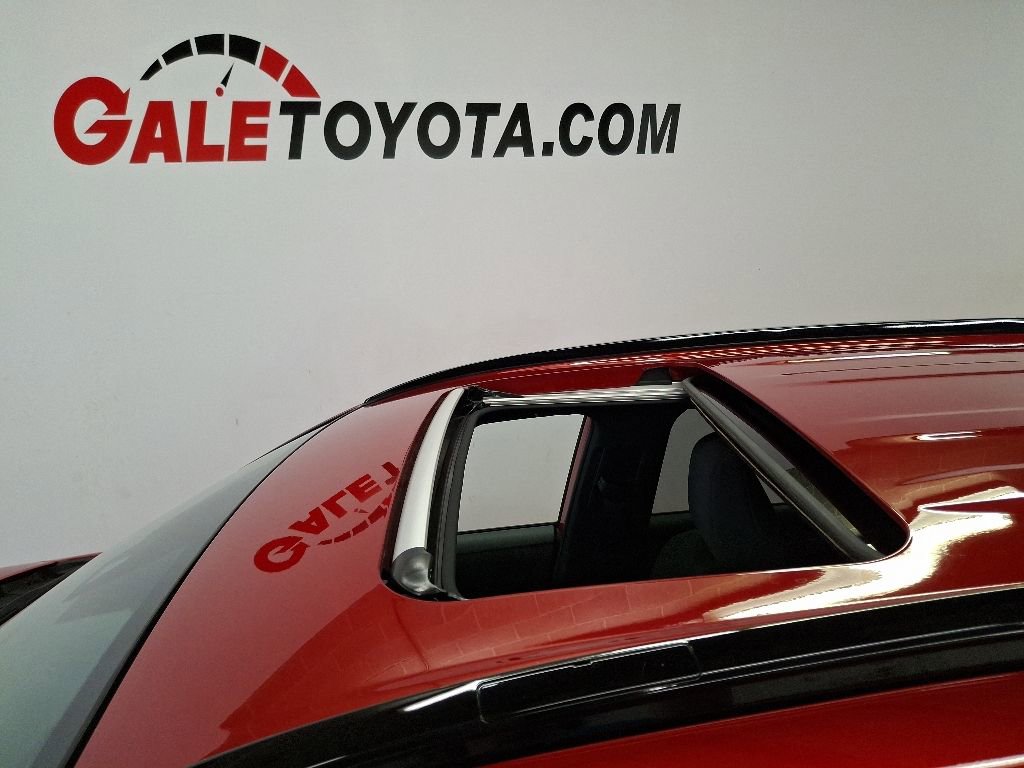 Used 2023 Toyota RAV4 SE w/ Weather & Moonroof Package AWD/4WD image 8