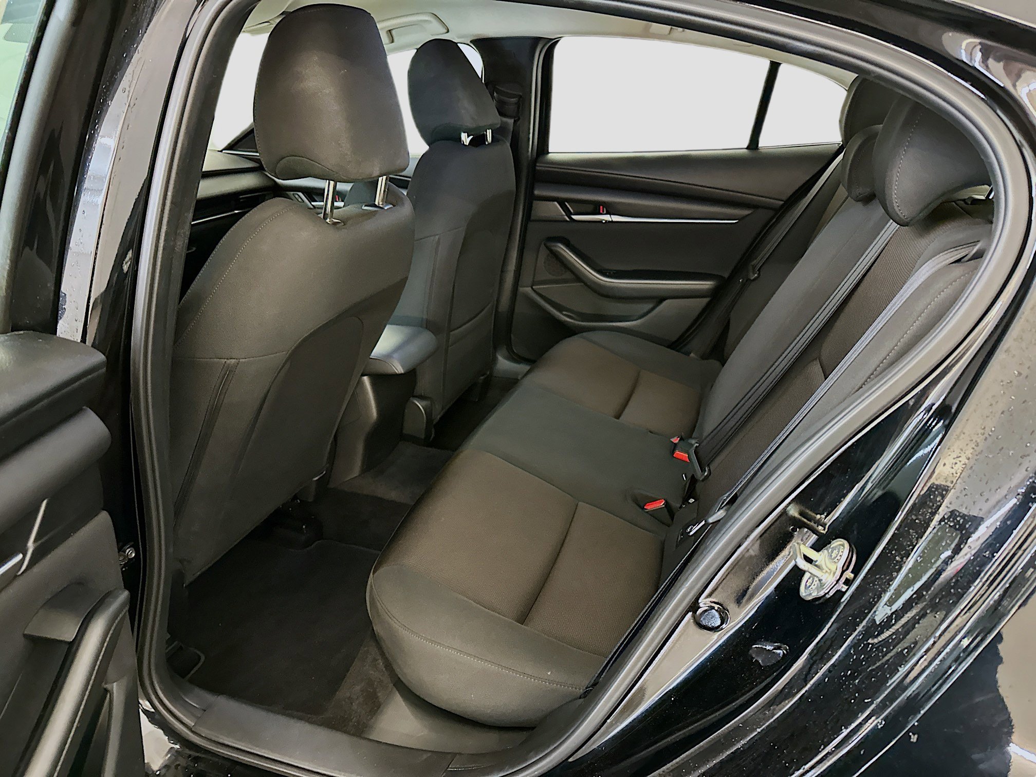 Used 2022 MAZDA MAZDA3 s image 29