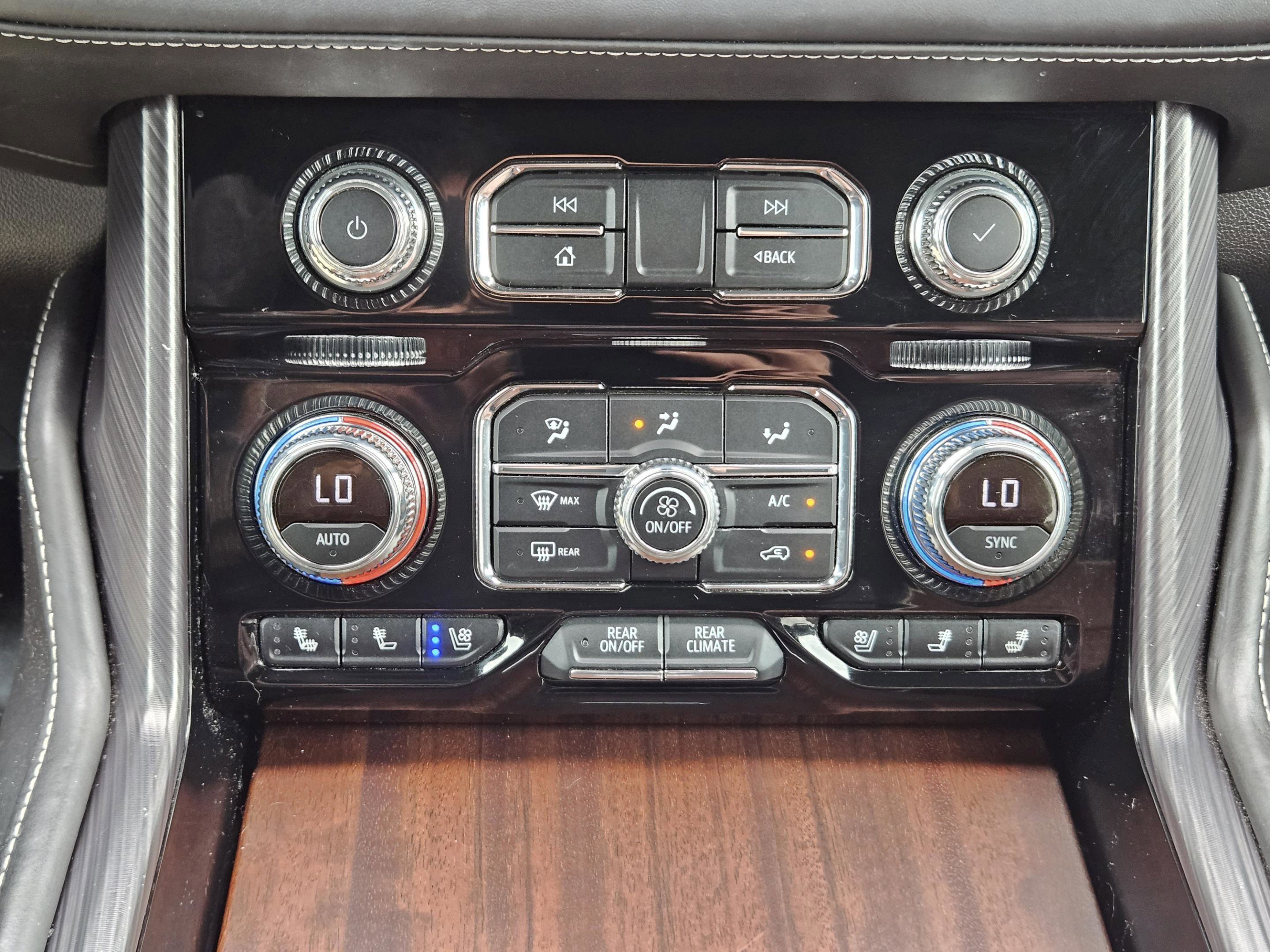 Used 2023 GMC Yukon Denali Ultimate image 22