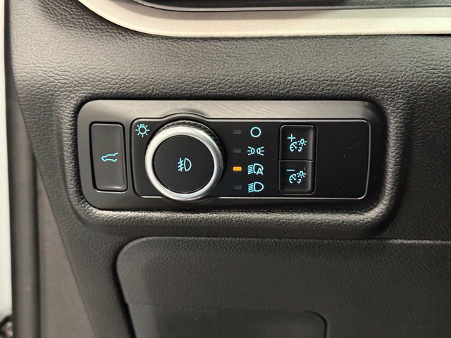 Used 2024 Ford Explorer XLT w/ Equipment Group 202A AWD/4WD image 11
