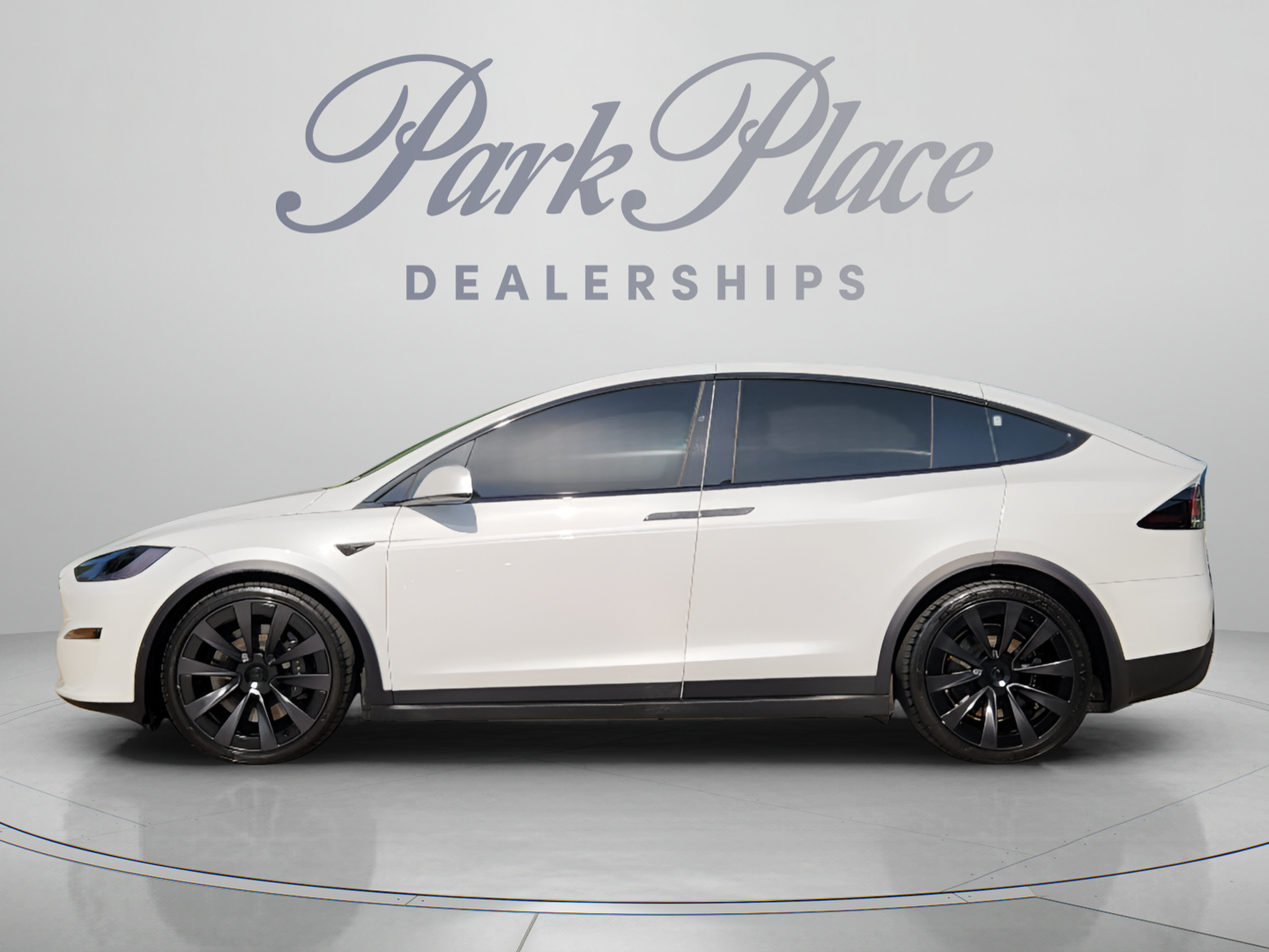 Used 2022 Tesla Model X Plaid AWD/4WD image 2