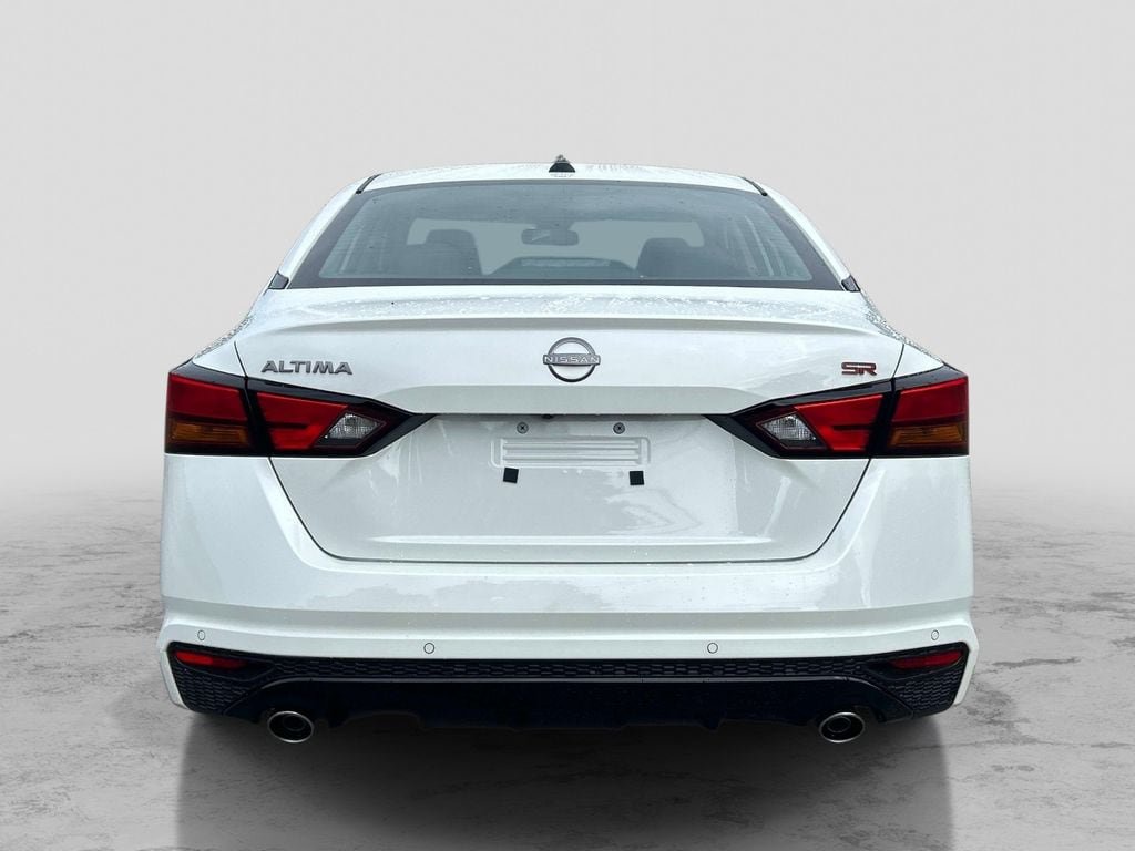 New 2026 Nissan Altima 2.5 SR FWD image 3