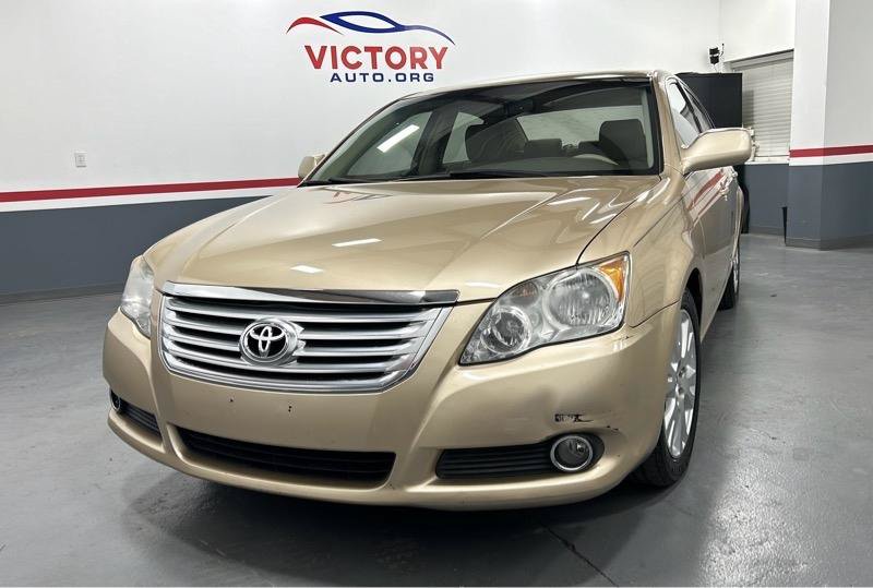 Used 2010 Toyota Avalon FWD image 2