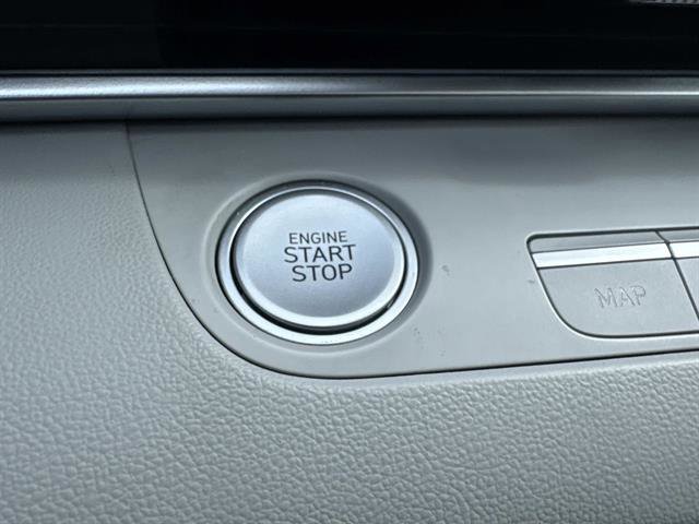 Used 2022 Hyundai Elantra Limited image 19