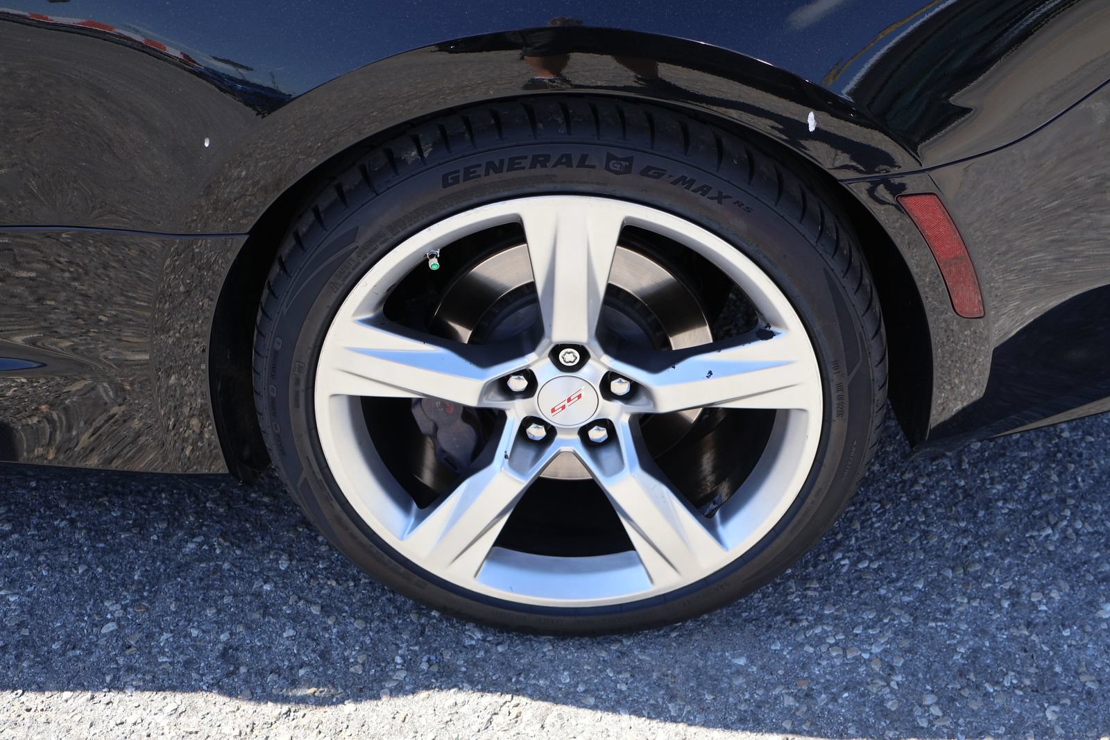 Used 2018 Chevrolet Camaro SS RWD image 10