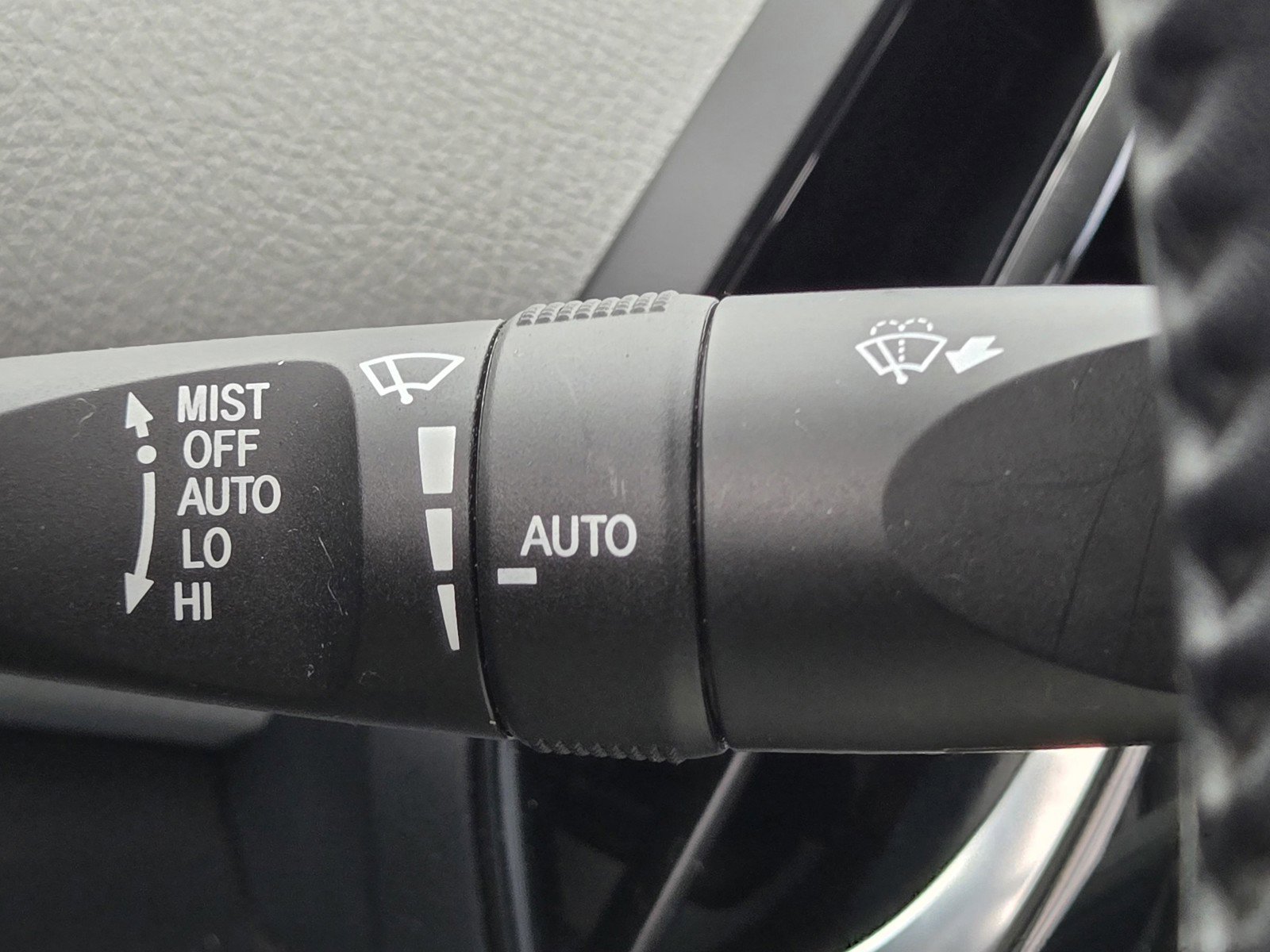 Used 2017 Toyota Prius Prime Advanced image 21