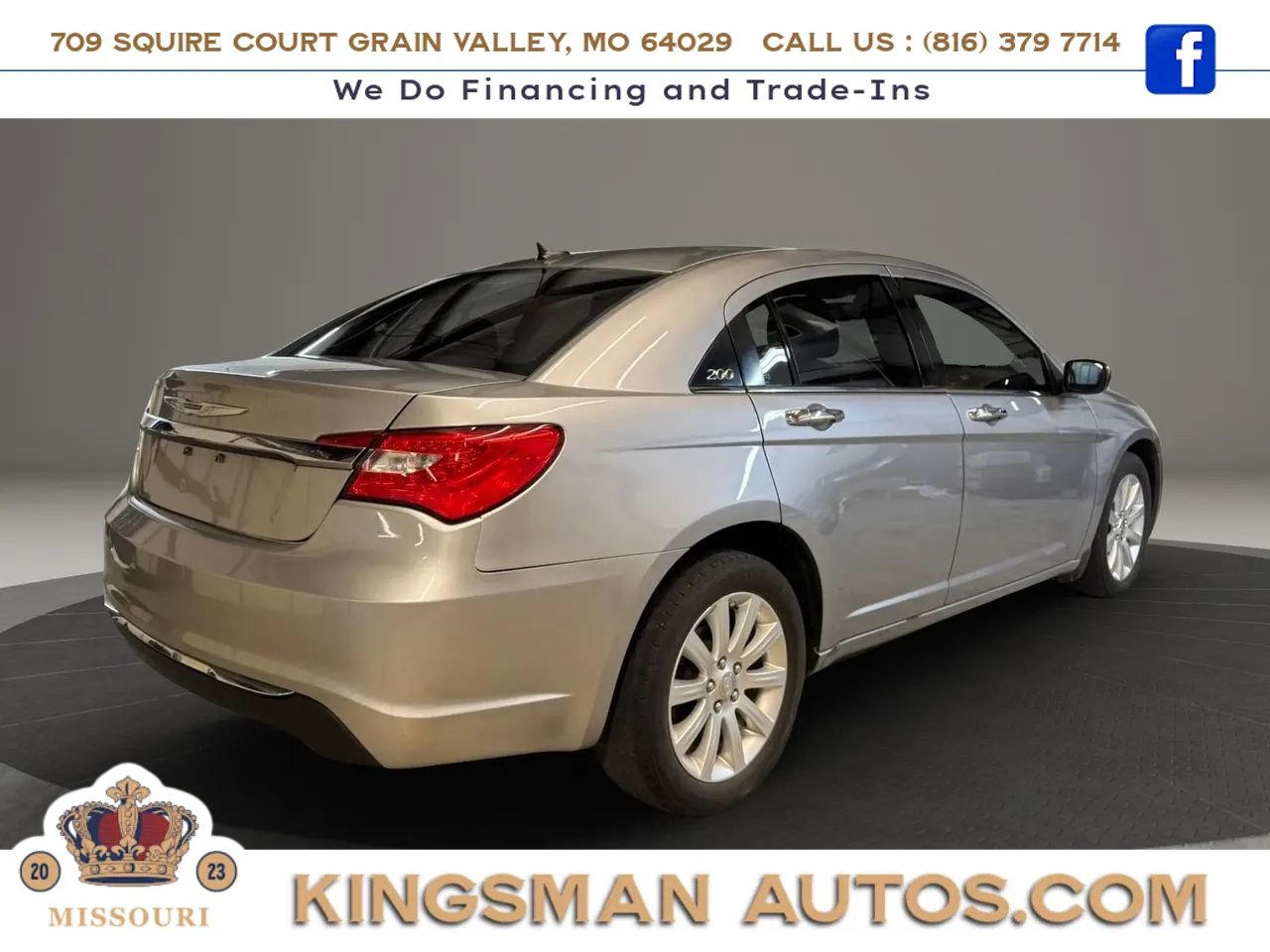 Used 2013 Chrysler 200 Limited FWD image 4