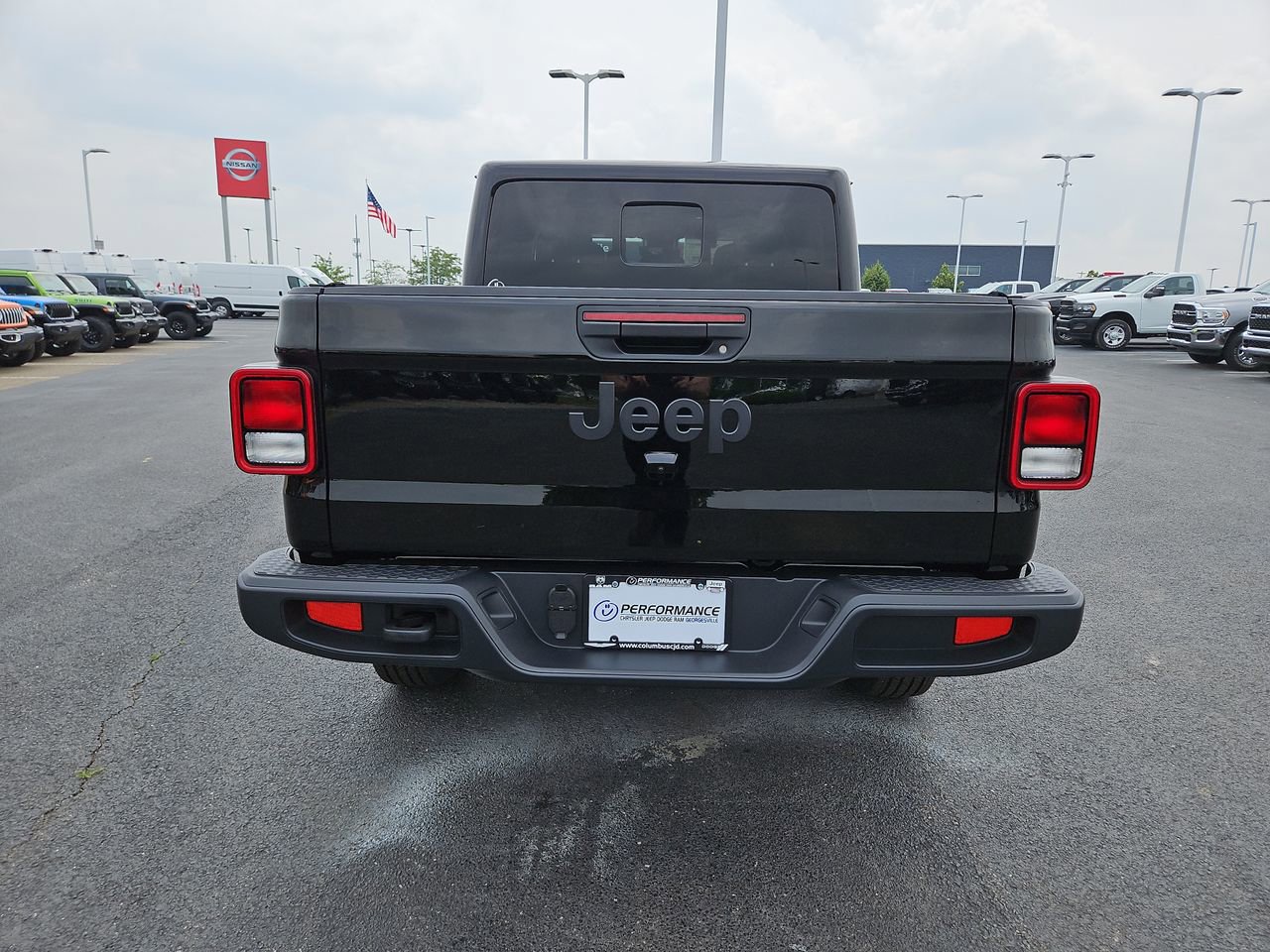 New 2025 Jeep Gladiator Sport image 6