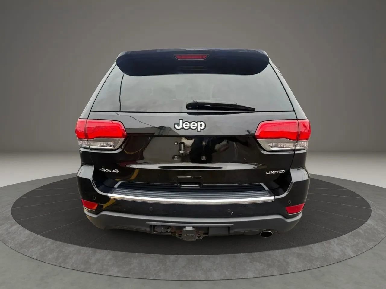 Used 2018 Jeep Grand Cherokee Limited w/ Trailer Tow Group IV image 6