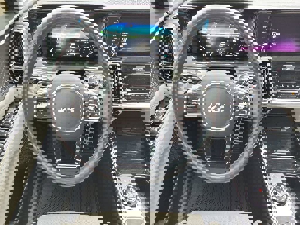 Used 2023 Kia Sorento SX Prestige w/ Panoramic Sunroof Package image 12