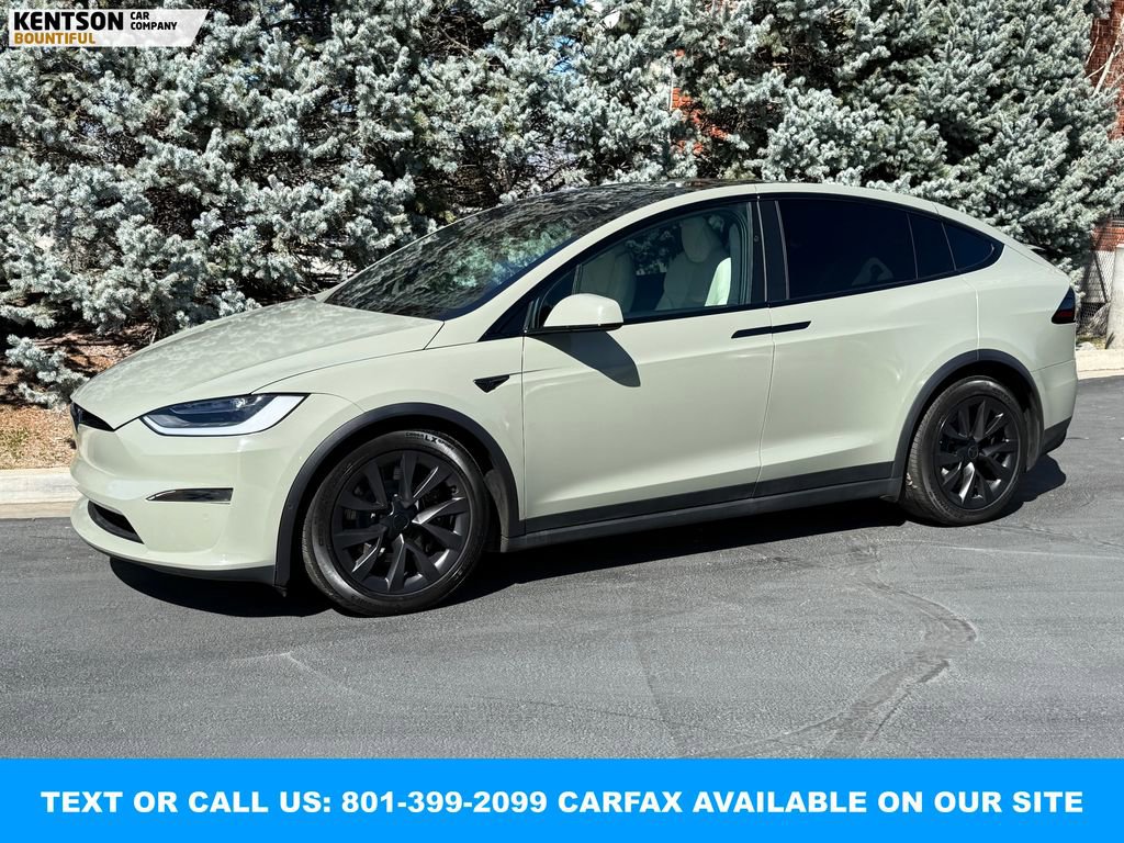 Used 2023 Tesla Model X image 1