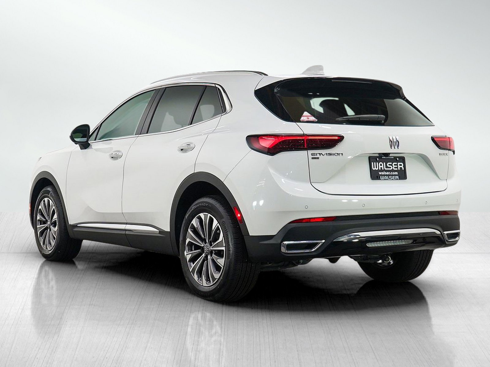 Used 2024 Buick Envision Preferred AWD/4WD image 3