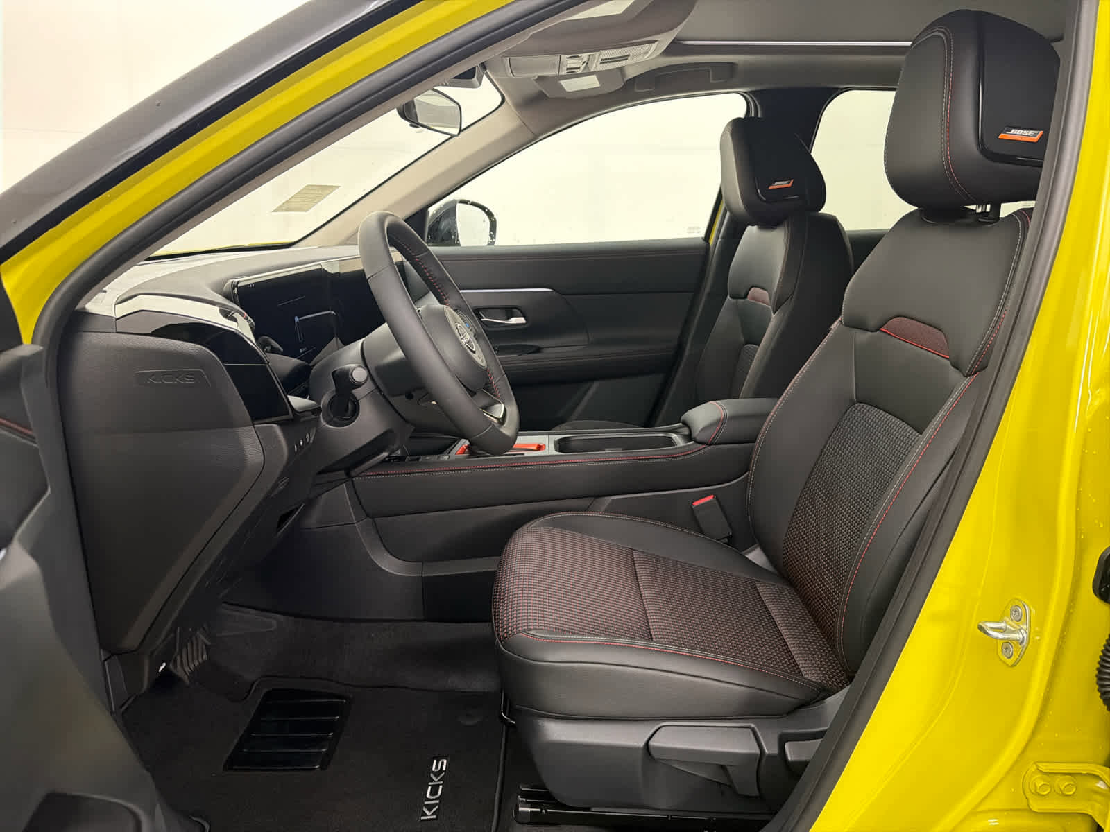 New 2026 Nissan Kicks SR w/ SR Premium Package image 10