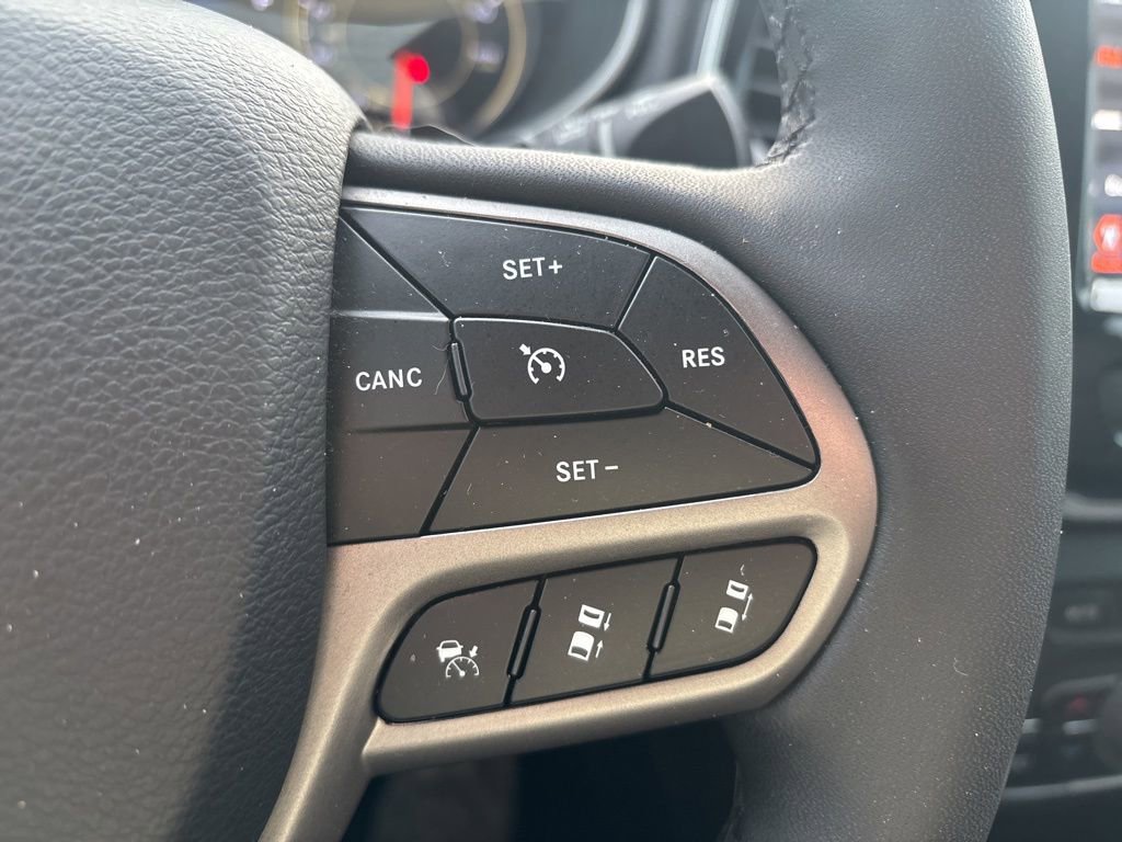 Used 2022 Jeep Cherokee Limited w/ Sun & Sound Group image 21