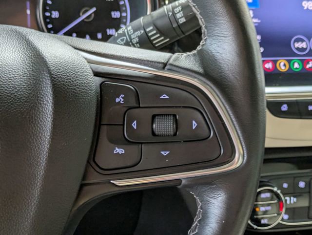 Certified 2022 Buick Encore GX Essence w/ Advanced Technology Package image 17
