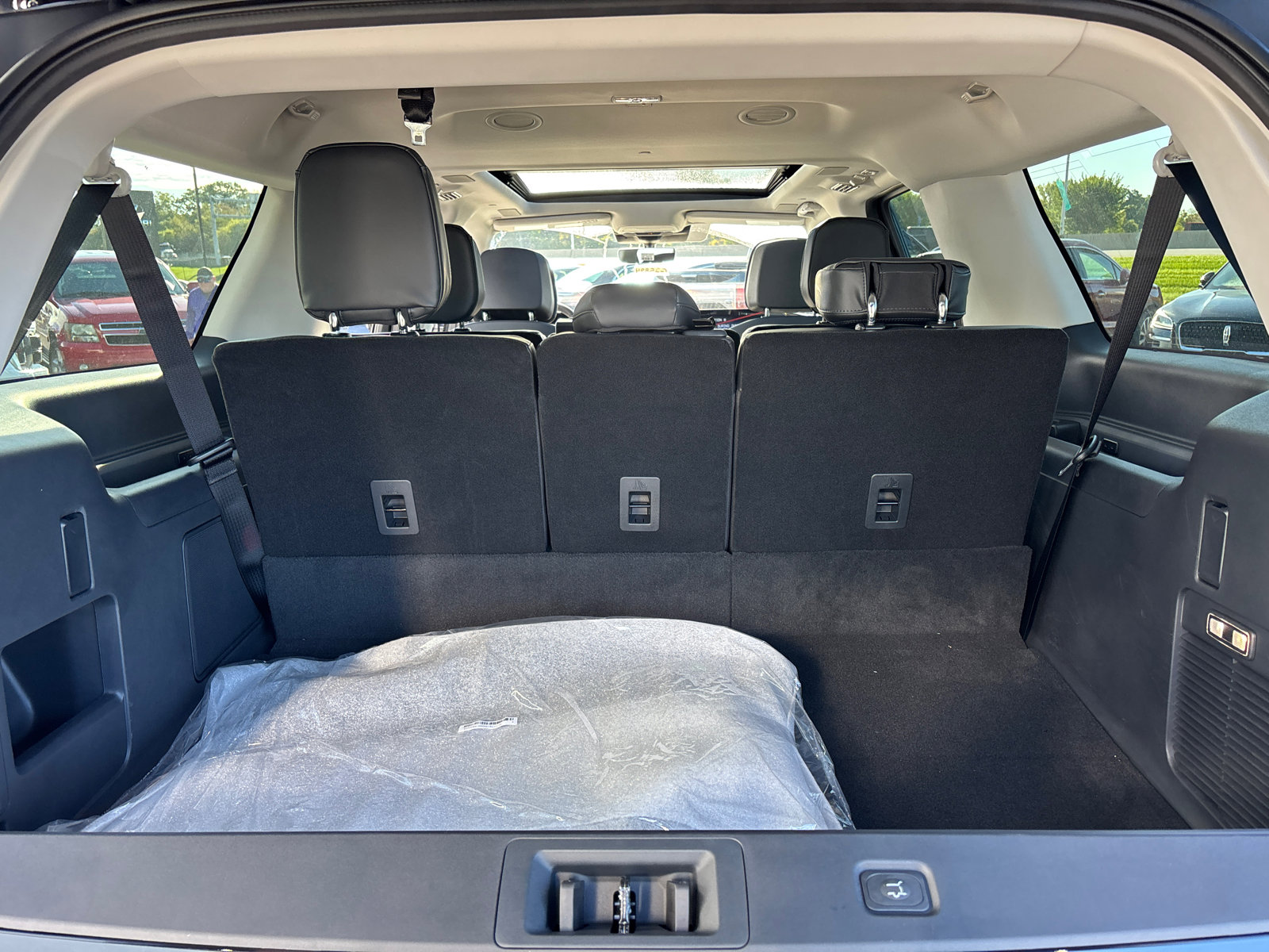 New 2025 Lincoln Navigator L Reserve image 9