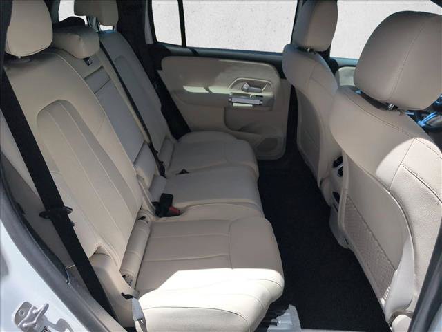 Used 2025 Mercedes-Benz GLB 250 4MATIC w/ Winter Package image 20