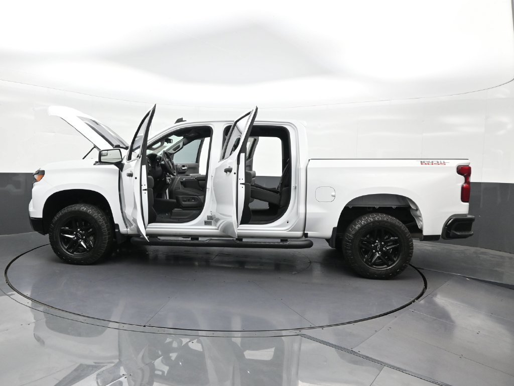 Used 2023 Chevrolet Silverado 1500 Custom Trail Boss w/ LPO, Dark Essentials Package AWD/4WD image 33