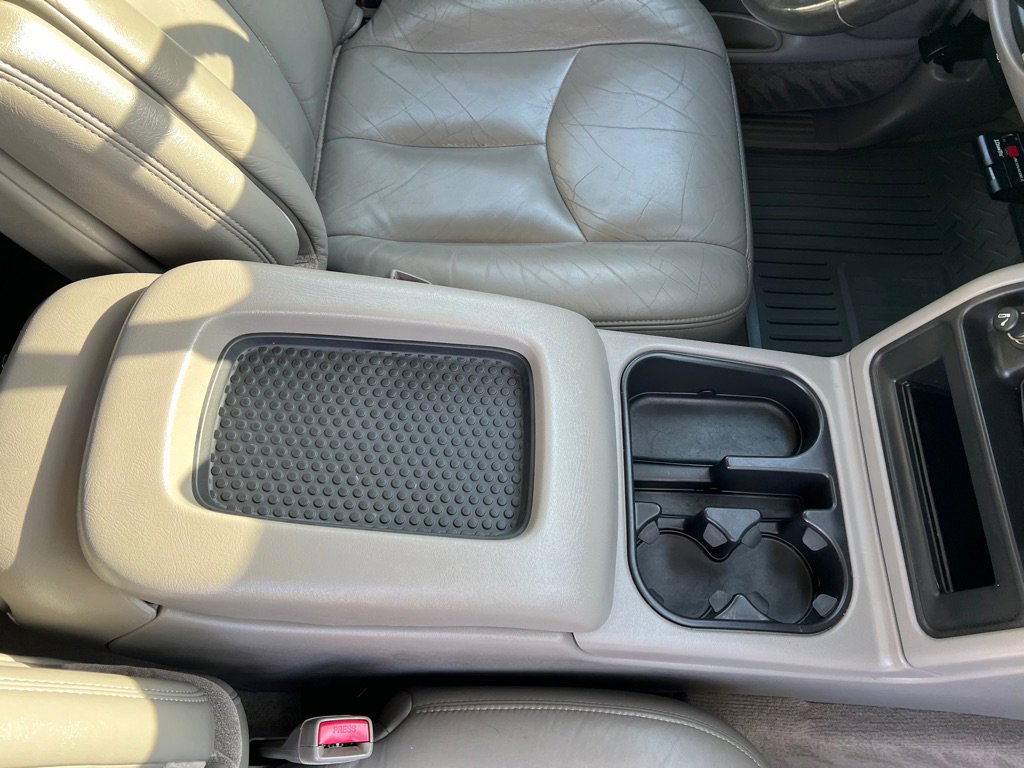 Used 2005 Chevrolet Silverado 2500 LT w/ Heavy-Duty Power Package image 15