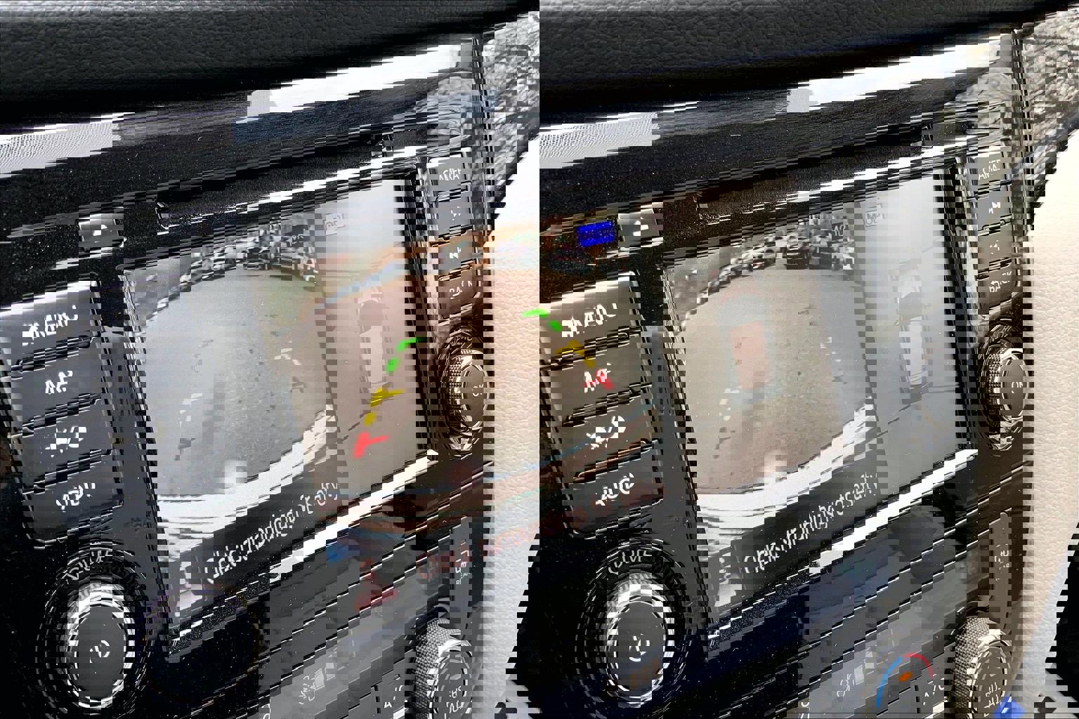 Used 2022 Nissan Rogue Sport SL image 23