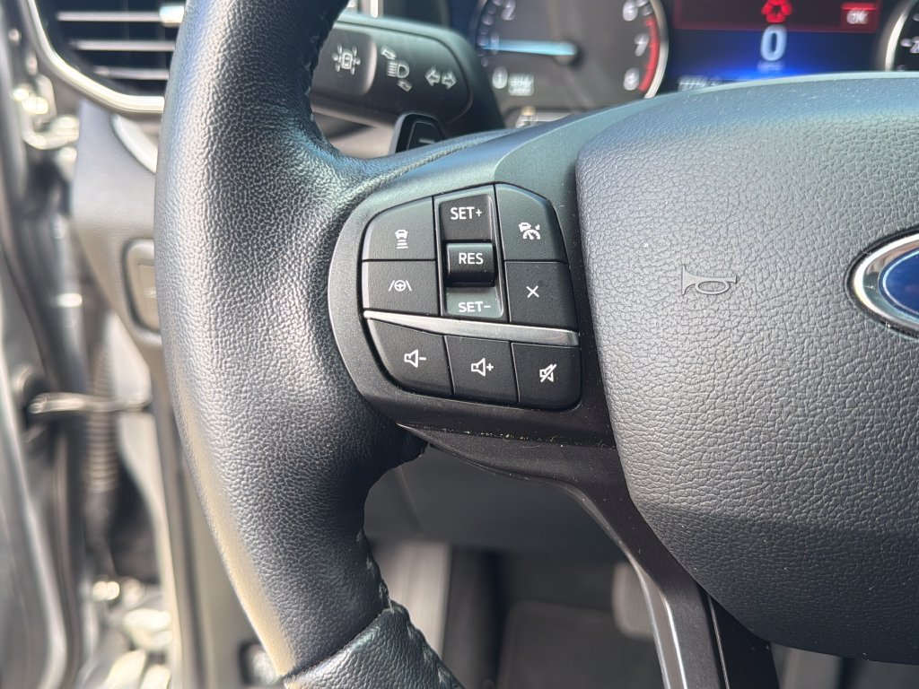 Certified 2020 Ford Explorer XLT w/ Equipment Group 202A RWD image 18