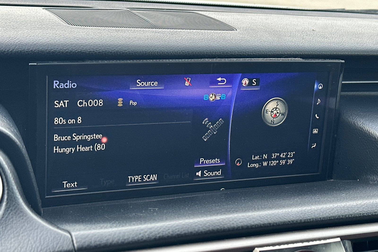 Used 2018 Lexus IS 300 F Sport image 17