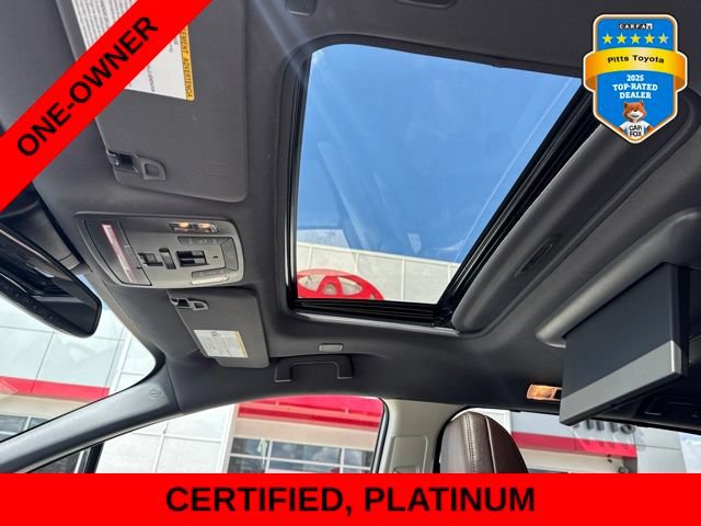 Used 2023 Toyota Sienna Platinum FWD image 11