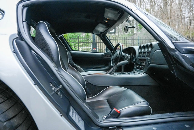 Used 1998 Dodge Viper GTS RWD image 40