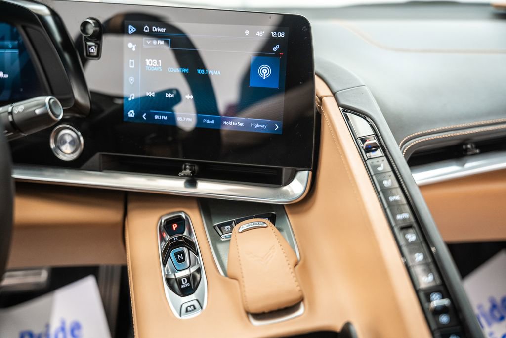 Used 2024 Chevrolet Corvette Stingray Premium Cpe w/ Z51 Performance Package image 21