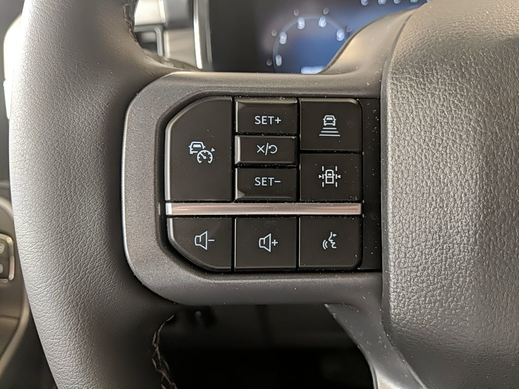 Used 2025 Ford F150 Lariat w/ Equipment Group 501A Mid image 18