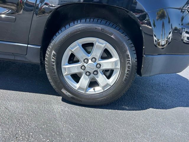 Used 2016 GMC Acadia SLE image 10