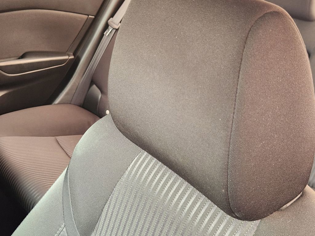 Used 2015 MAZDA MAZDA3 i Touring FWD image 14