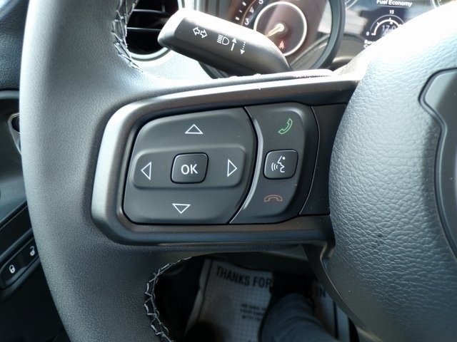 Used 2025 Jeep Gladiator Sport AWD/4WD image 13