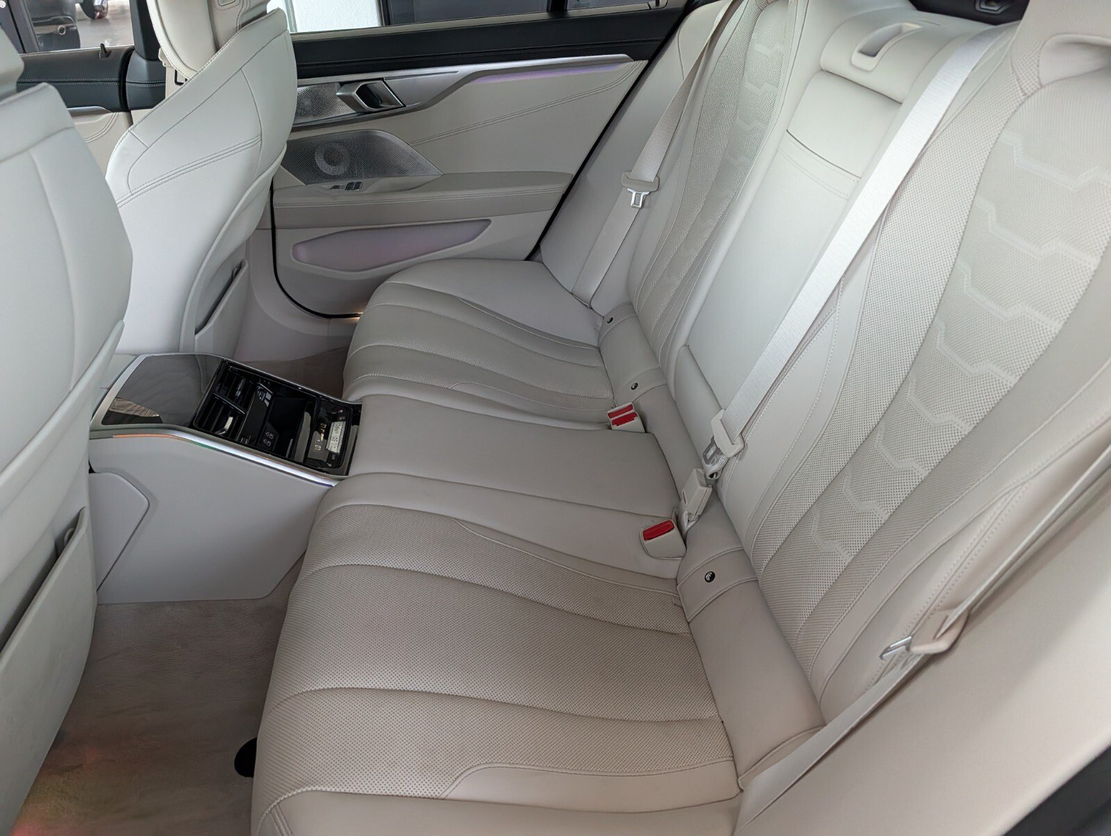 Used 2026 BMW 840i xDrive AWD/4WD image 13