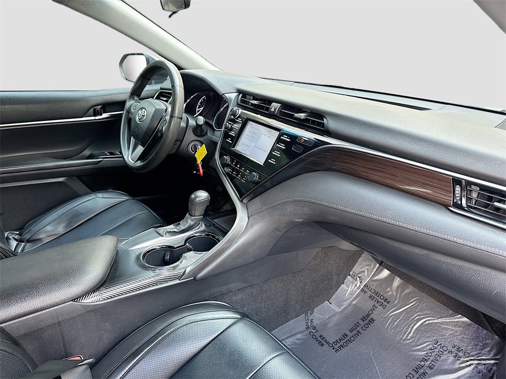 Used 2020 Toyota Camry LE image 27