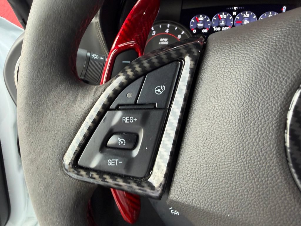 Used 2019 Chevrolet Camaro ZL1 RWD image 26
