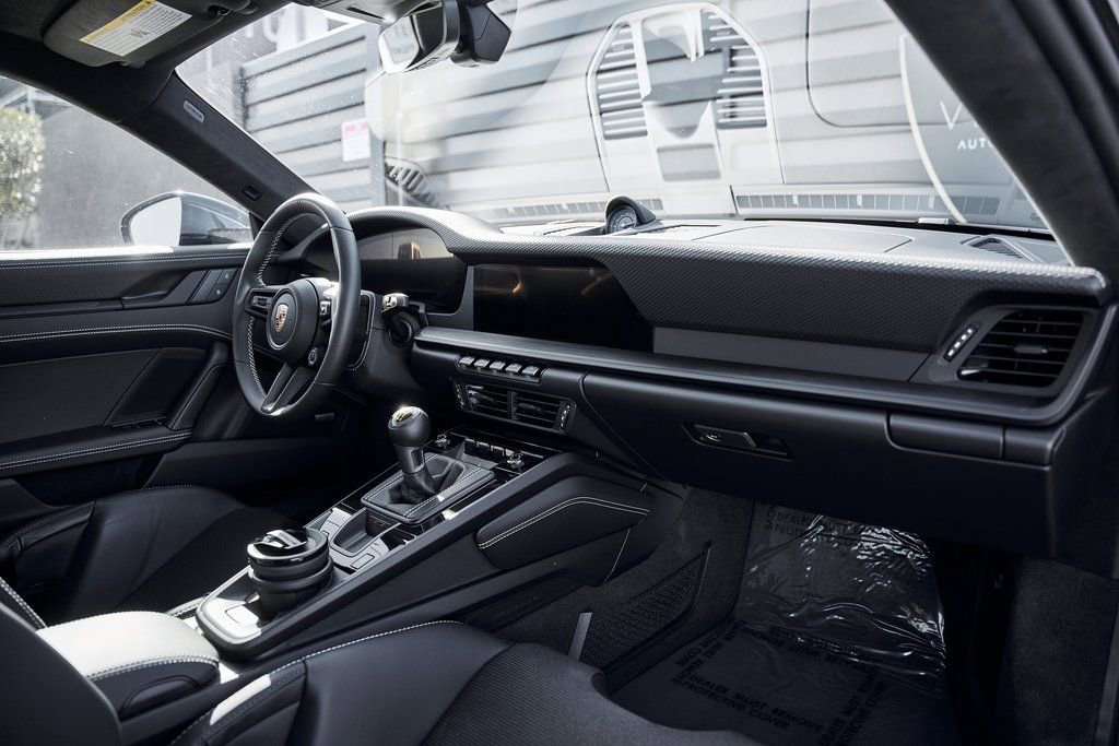 Used 2025 Porsche 911 GT3 w/ Chrono Package RWD image 43