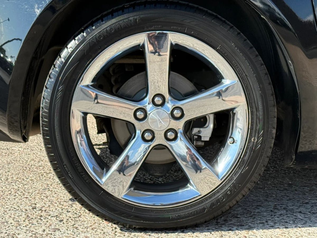 Used 2007 Pontiac Solstice GXP w/ Premium Package RWD image 27