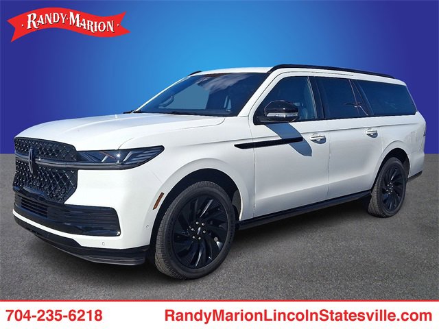 New 2025 Lincoln Navigator L Reserve w/ Jet Appearance Package