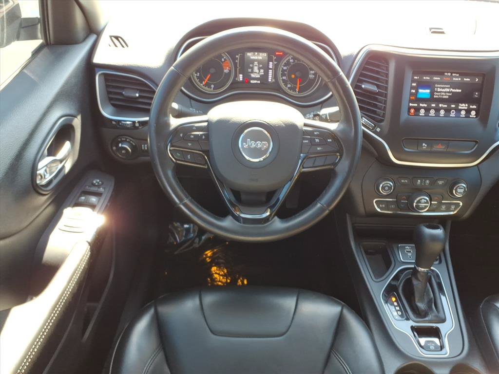 Used 2020 Jeep Cherokee Latitude Plus FWD image 31