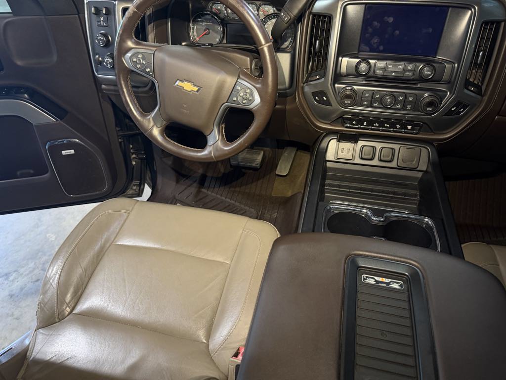 Used 2017 Chevrolet Silverado 2500 LTZ w/ Duramax Plus Package AWD/4WD image 7