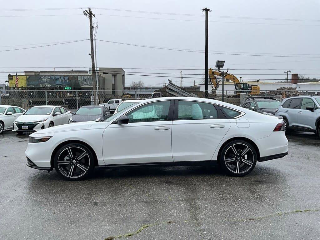 Used 2024 Honda Accord Sport image 5