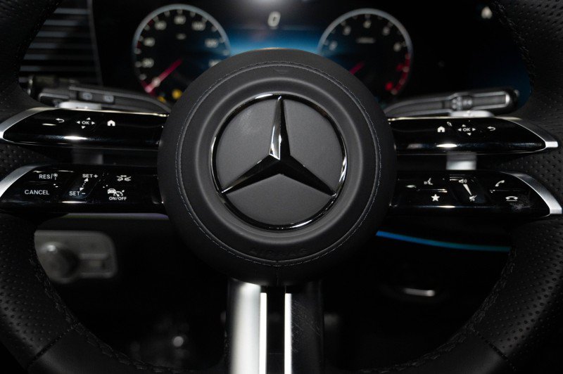 New 2026 Mercedes-Benz GLS 450 4MATIC image 25